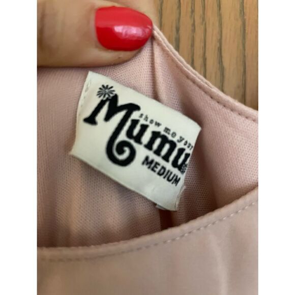 Show me your mumu Caitlin Ruffle Maxi Dress Size M NWOT Dusty Blush Crisp - Picture 7 of 8